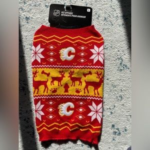 4/$25 NHL Calgary Flames pet sweater
